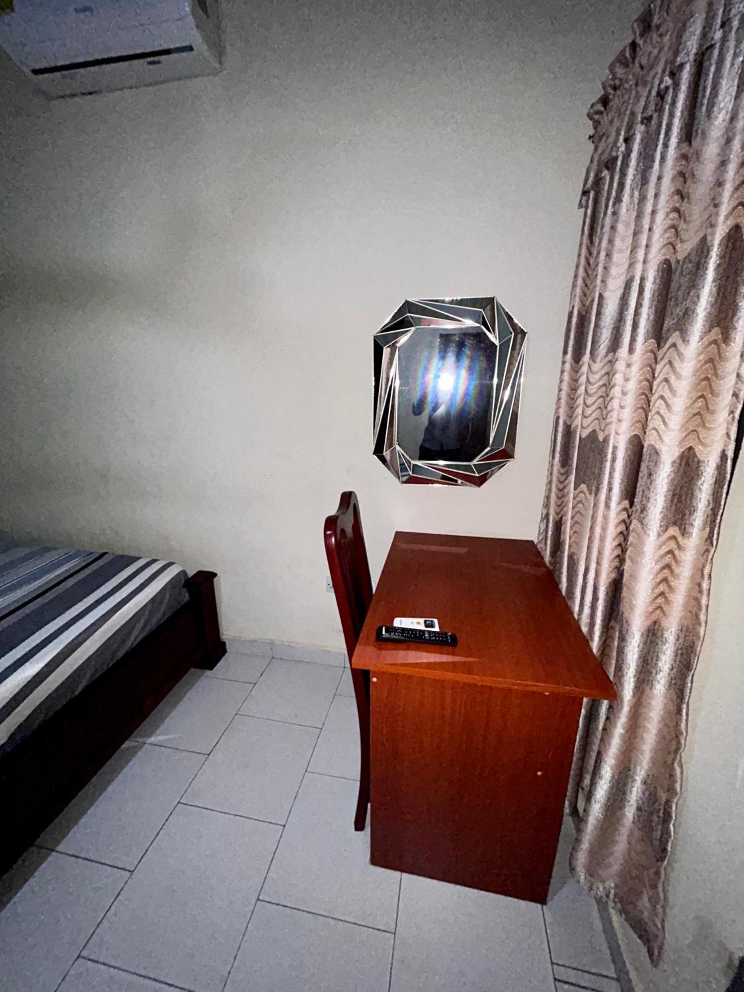 Jessie Hotel Adenta Pokój zdjęcie
